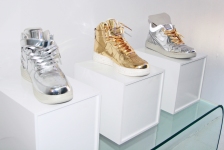 Metallic Nikes look like Jeff Koons
